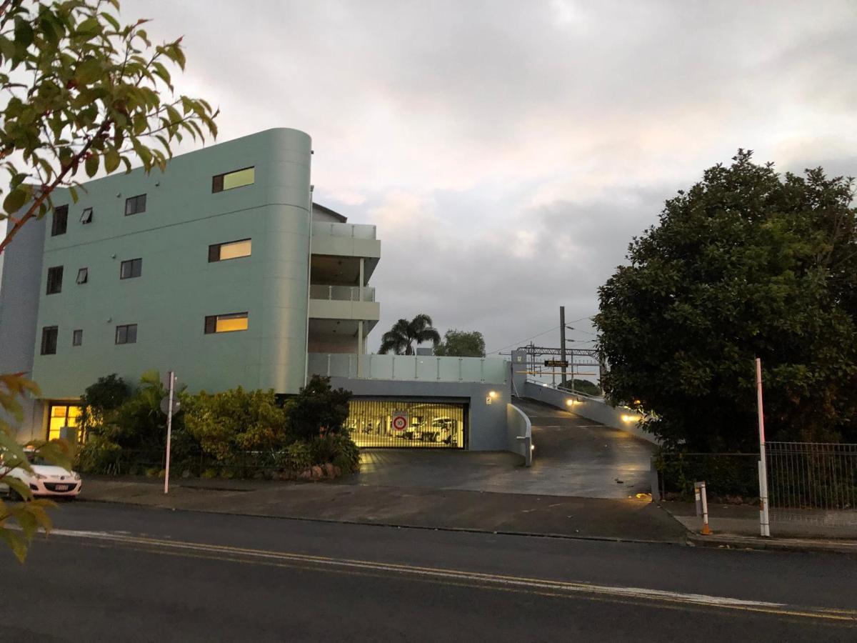 Cool Apartment, Central To Everything, Share With 2X Bulldogs Auckland Buitenkant foto