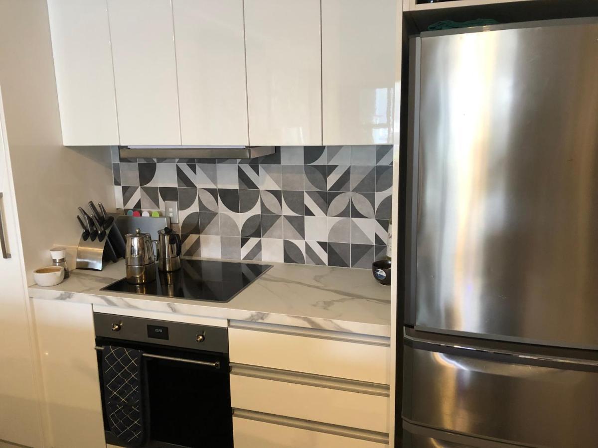 Cool Apartment, Central To Everything, Share With 2X Bulldogs Auckland Buitenkant foto